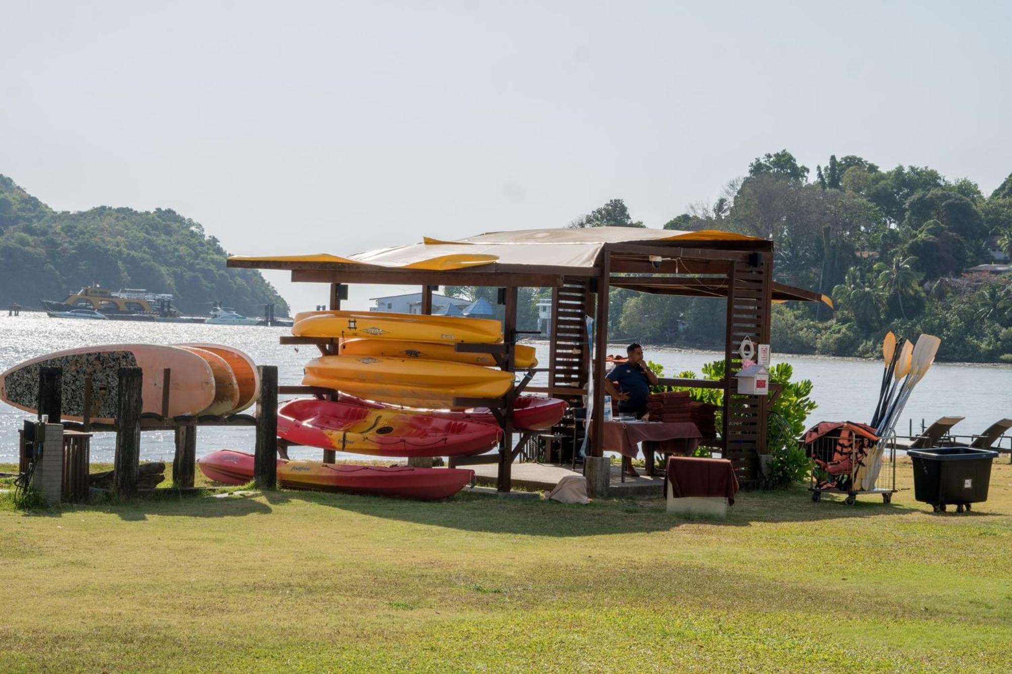 Phuket Panwa Beachfront Resort Dış mekan fotoğraf