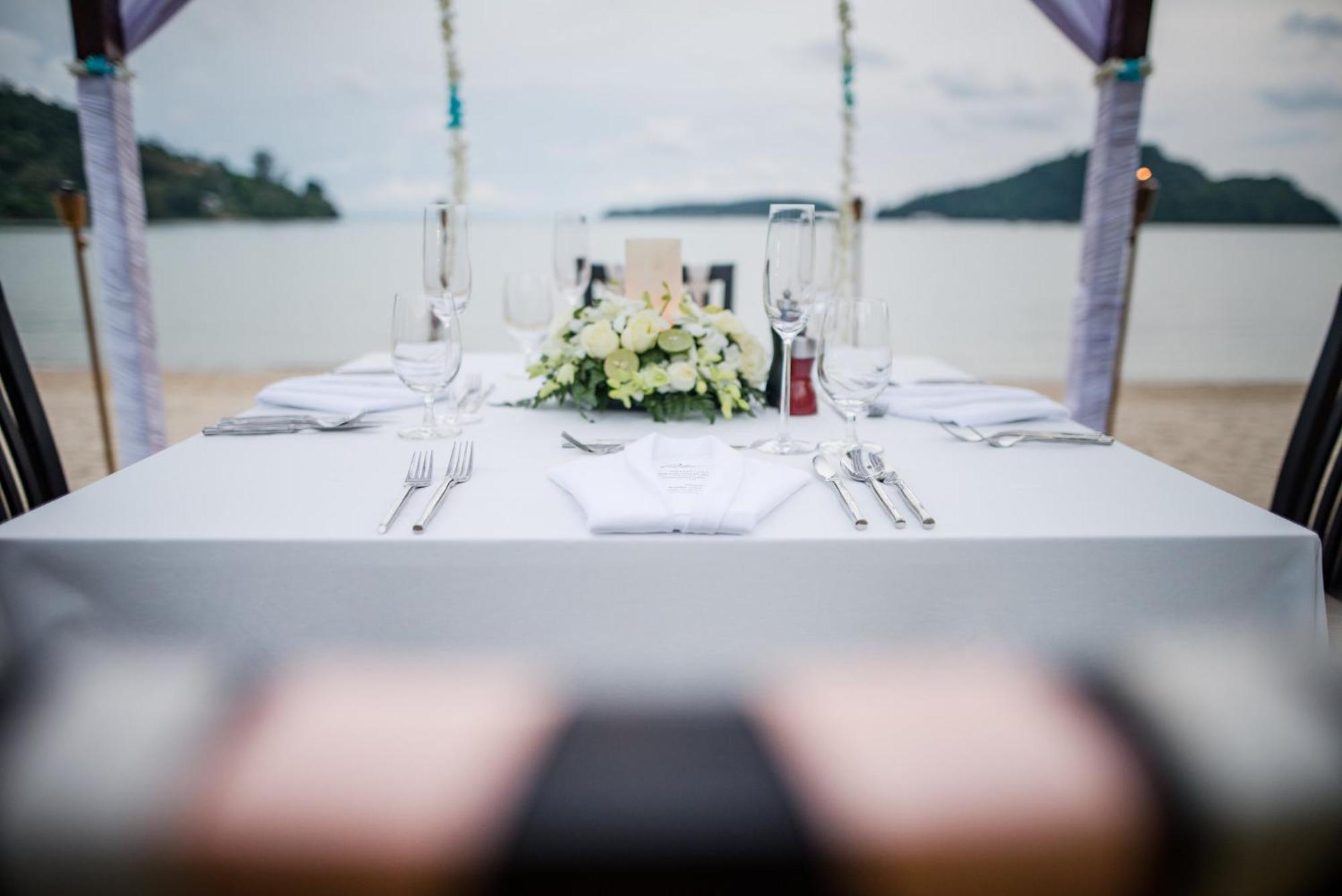 Phuket Panwa Beachfront Resort Dış mekan fotoğraf