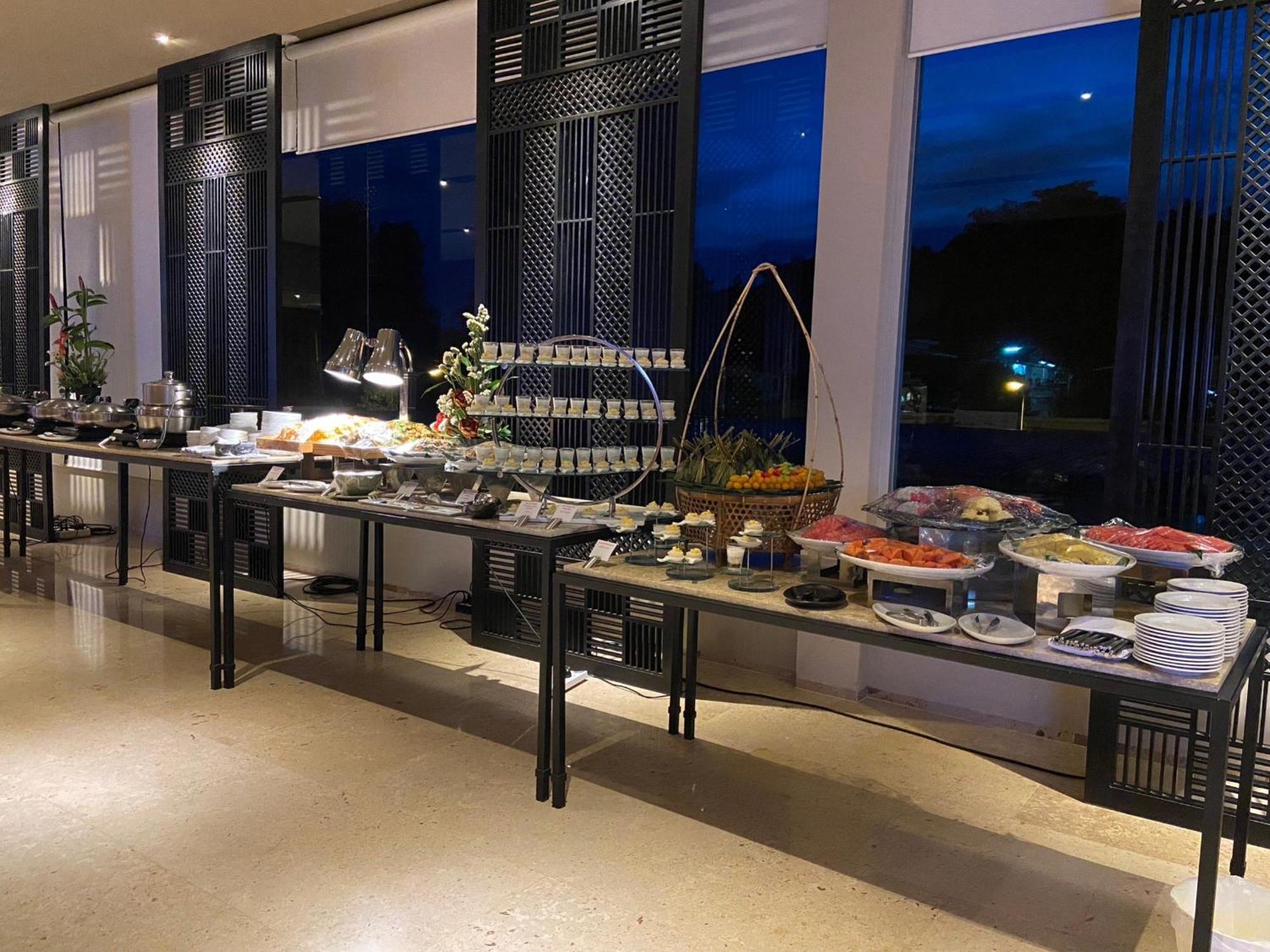 Phuket Panwa Beachfront Resort Dış mekan fotoğraf